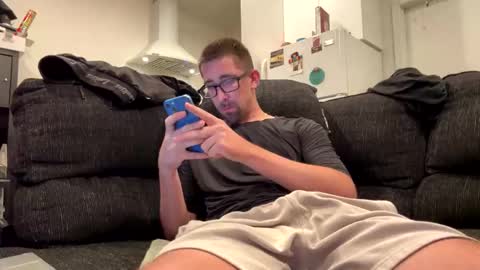 Snapshot of onthecumup69 chatting on October 28, 7:11 am onthecumup69 online show from October 28, 7:11 am