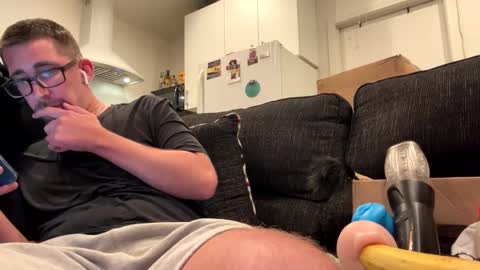 Snapshot of onthecumup69 chatting on October 21, 11:02 am onthecumup69 online show from October 21, 11:02 am