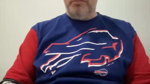 Snapshot of onthedlhere chatting on January 15, 4:43 pm onthedlhere online show from January 15, 4:43 pm