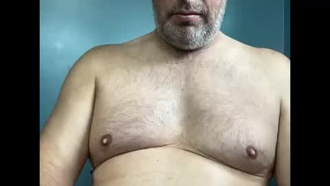 Snapshot of onthedlhere chatting on October 11, 6:01 pm onthedlhere online show from October 11, 6:01 pm