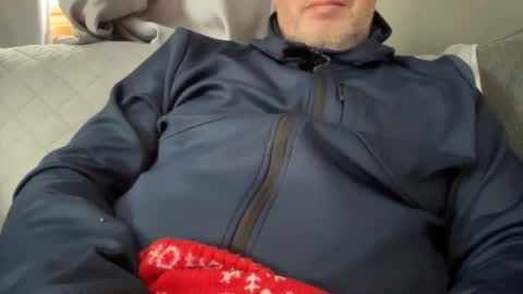 Snapshot of onthedlhere chatting on January 8, 2:56 pm onthedlhere online show from January 8, 2:56 pm