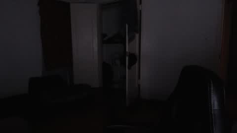 Snapshot of oregon87 chatting on February 24, 3:44 am The Oregon Lumberjack online show from February 24, 3:44 am