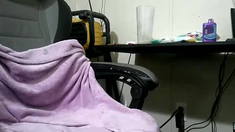 orgasmgiver9090 online show from February 16, 2:31 am