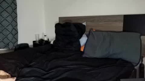 Orm93 online show from November 27, 7:01 am