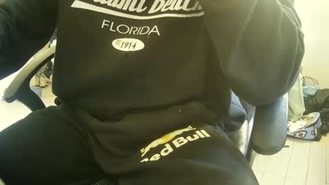 Snapshot of orobrus chatting on January 11, 1:43 pm Oroborus online show from January 11, 1:43 pm