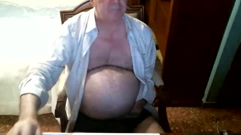 Oscar online show from October 17, 2:21 pm