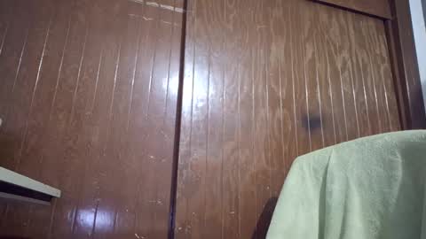 Oscar L online show from December 21, 5:58 am