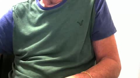 Ossi online show from December 18, 3:46 am