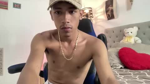 ostin 18hot online show from November 20, 5:40 am