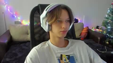 Ostin online show from December 2, 8:39 am