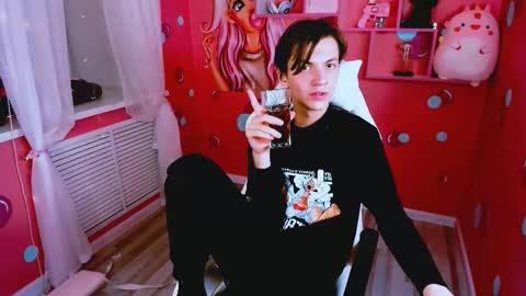 Snapshot of otto_williams chatting on October 23, 8:56 pm Otto online show from October 23, 8:56 pm