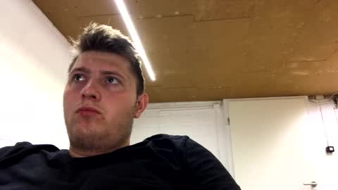 outflayd online show from April 14, 10:37 am