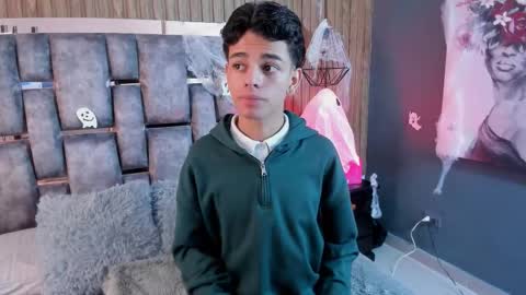 Owen Johnson online show from October 27, 12:40 pm