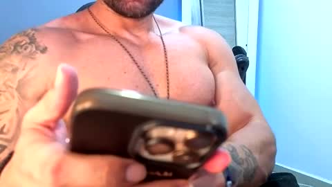 Maximus Owen online show from May 25, 7:53 pm