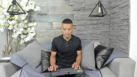 Owen online show from October 23, 11:35 am