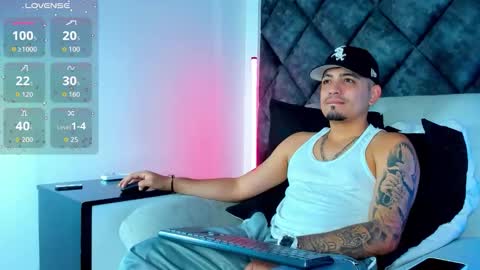 O W E N - S T O N E online show from December 17, 1:40 pm