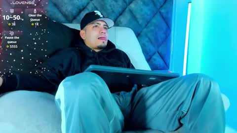 O W E N - S T O N E online show from December 5, 2:13 pm