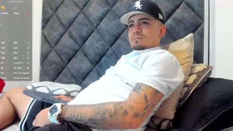 O W E N - S T O N E online show from November 18, 11:47 am