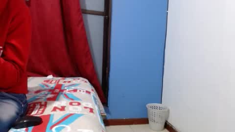 Snapshot of pablitoyarley123 chatting on October 29, 12:02 am pablitoyarley123 online show from October 29, 12:02 am