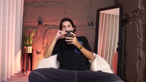 pablo online show from March 25, 3:21 am