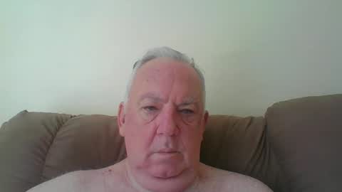 Snapshot of paige_notfound chatting on December 25, 4:22 pm paige_notfound online show from December 25, 4:22 pm