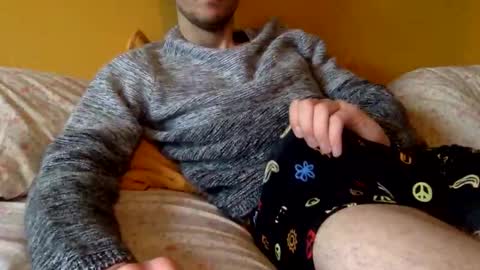 Snapshot of paintdude424 chatting on December 23, 5:32 pm paintdude424 online show from December 23, 5:32 pm