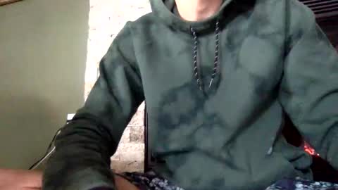 Snapshot of paintdude424 chatting on January 6, 5:49 pm paintdude424 online show from January 6, 5:49 pm