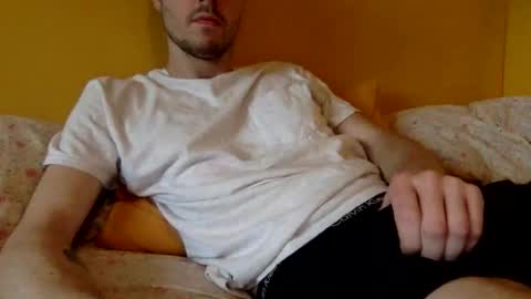 Snapshot of paintdude424 chatting on December 25, 7:34 pm paintdude424 online show from December 25, 7:34 pm