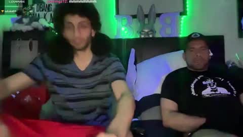 PantsLessTraveler online show from November 12, 5:24 am