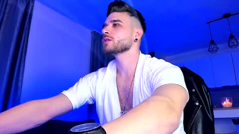 Paris online show from December 30, 11:06 pm