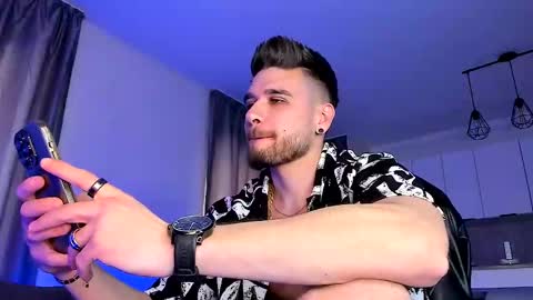 Paris online show from February 19, 6:22 am