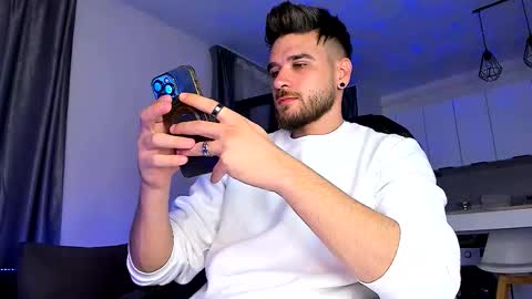 Paris online show from September 18, 8:55 pm