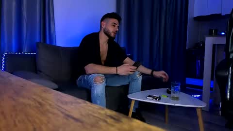 Paris online show from December 1, 12:02 am