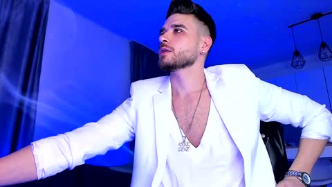 Paris online show from December 24, 7:22 pm