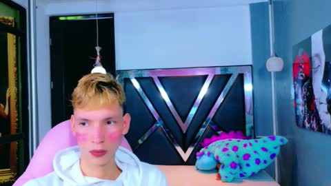 park_jimin1 online show from November 16, 3:47 pm