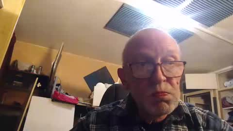 pascal88881 online show from December 23, 1:56 pm