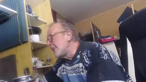 pascal88881 online show from December 7, 6:15 pm