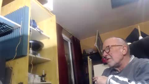 pascal88881 online show from December 28, 12:04 am