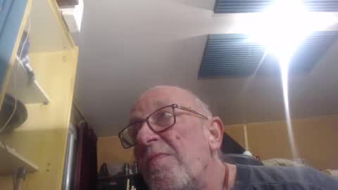 pascal88881 online show from December 24, 10:28 pm