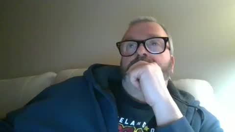 Snapshot of passporttraveler1 chatting on January 9, 1:50 am passporttraveler1 online show from January 9, 1:50 am