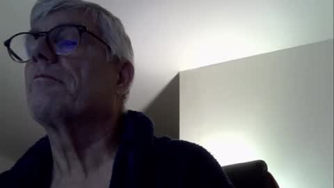 patrick5275 online show from November 11, 5:45 am