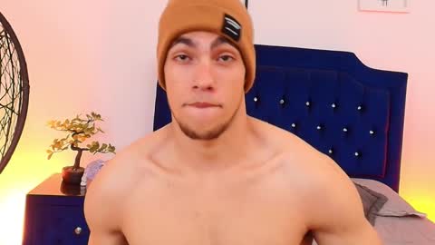 Patrick online show from October 15, 4:42 am