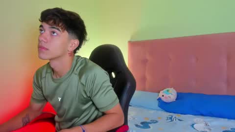 paul_sexycock online show from January 28, 12:22 pm