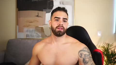 Paul Phoenix online show from April 13, 8:31 pm