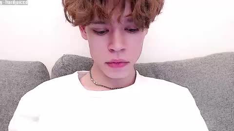 pawclaw online show from December 16, 8:49 pm