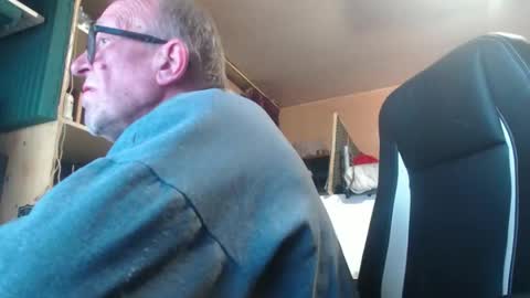 pc8474408 online show from March 16, 7:18 pm