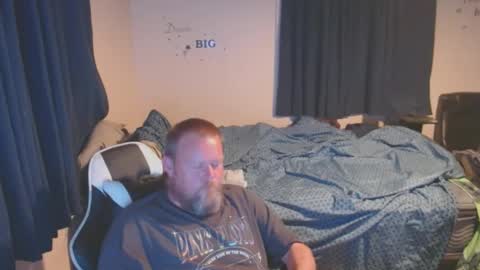 Snapshot of pecker40 chatting on February 8, 12:38 am pecker40 online show from February 8, 12:38 am