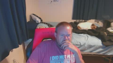 Snapshot of pecker40 chatting on September 18, 12:56 am pecker40 online show from September 18, 12:56 am