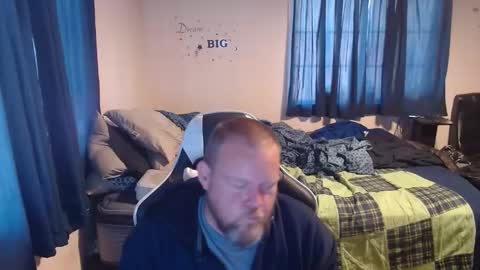 Snapshot of pecker40 chatting on January 4, 5:26 pm pecker40 online show from January 4, 5:26 pm