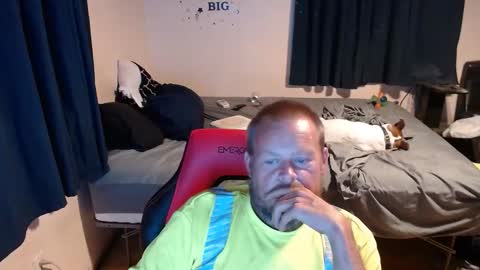 Snapshot of pecker40 chatting on September 12, 4:45 am pecker40 online show from September 12, 4:45 am